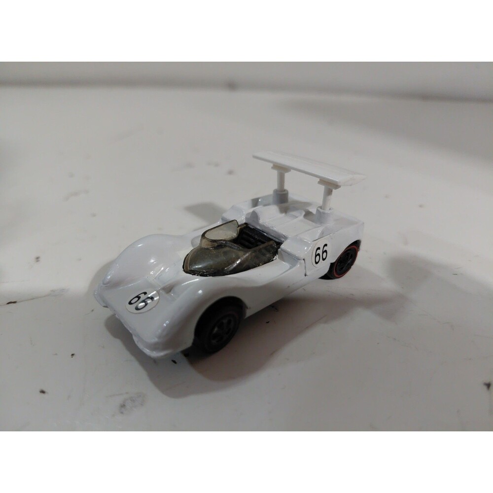 Hot Wheels 1:64 Die Cast Red Line 1968 USA #66 Chaparral 2G Can Am Car Repaint?